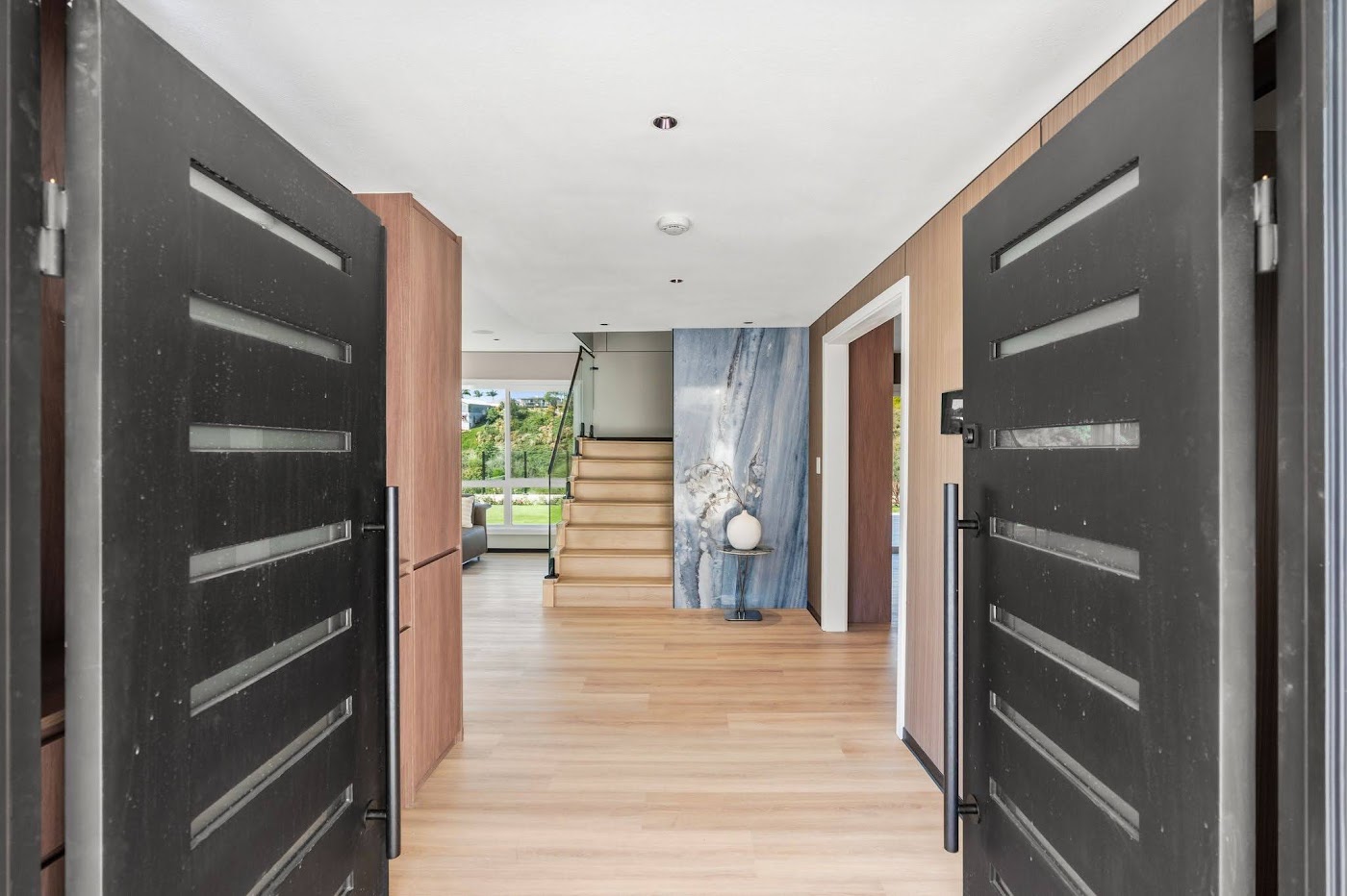 翻新后：525 E Avenida San Juan, San Clemente, CA，照片 05