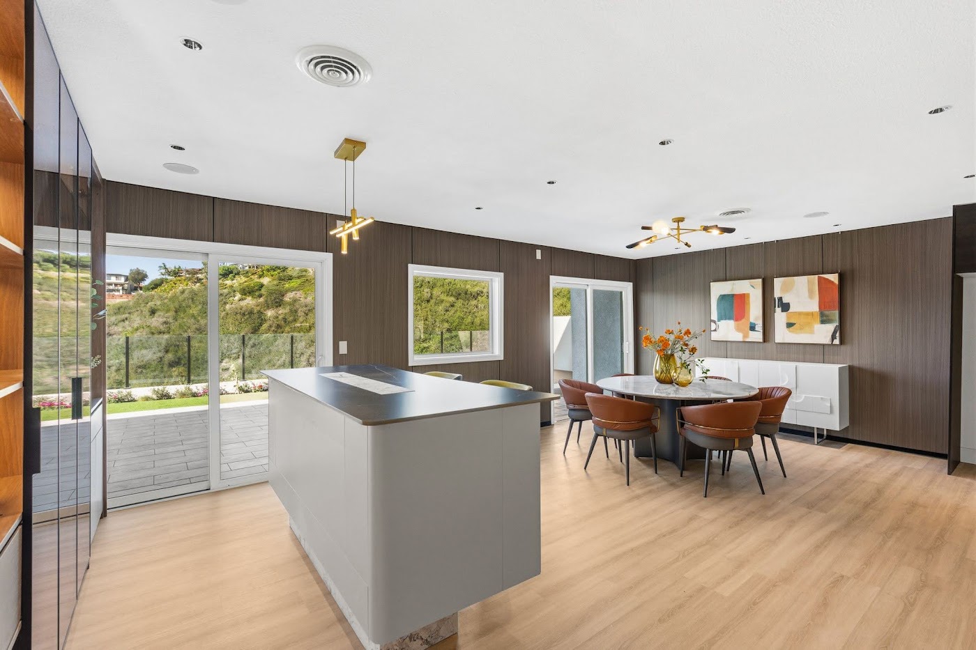 翻新后：525 E Avenida San Juan, San Clemente, CA，照片 17