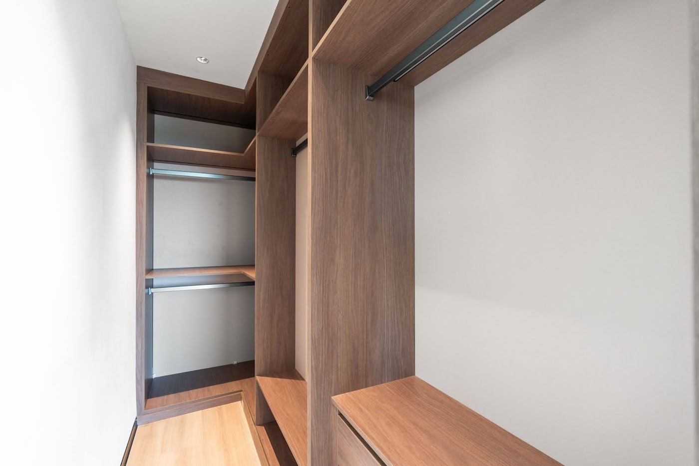 翻新后：525 E Avenida San Juan, San Clemente, CA，照片 32