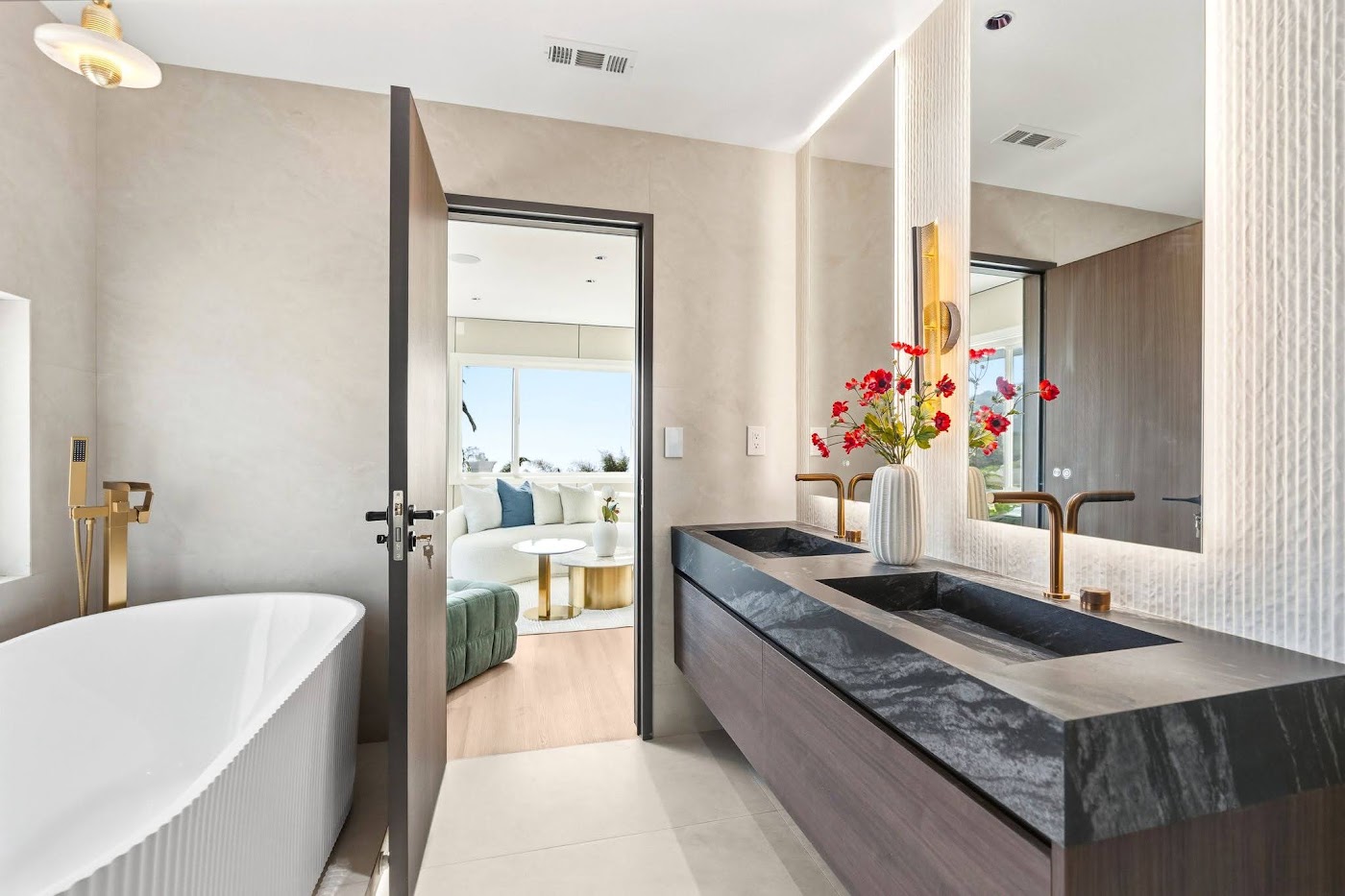 翻新后：525 E Avenida San Juan, San Clemente, CA，照片 44