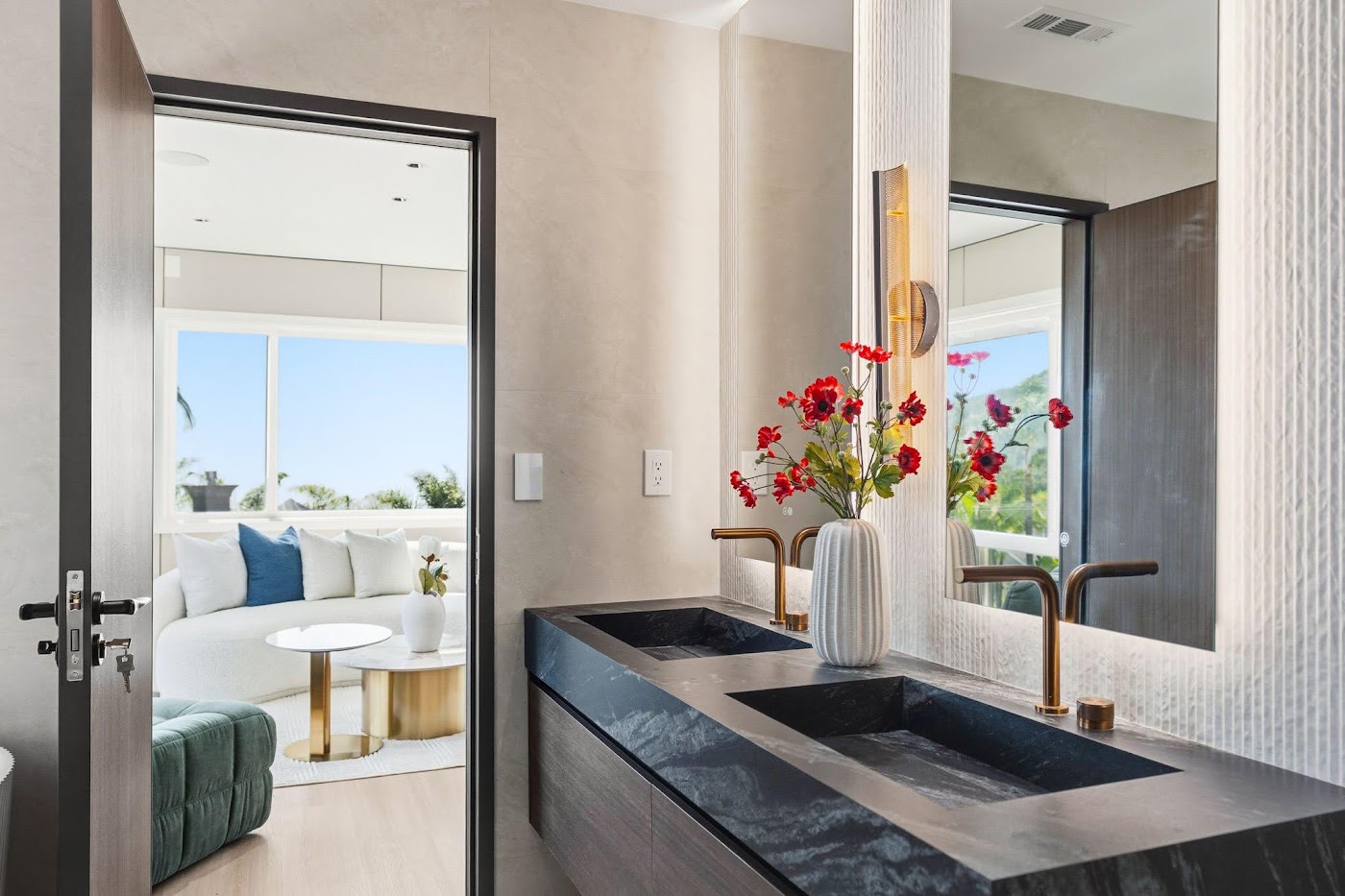 翻新后：525 E Avenida San Juan, San Clemente, CA，照片 45