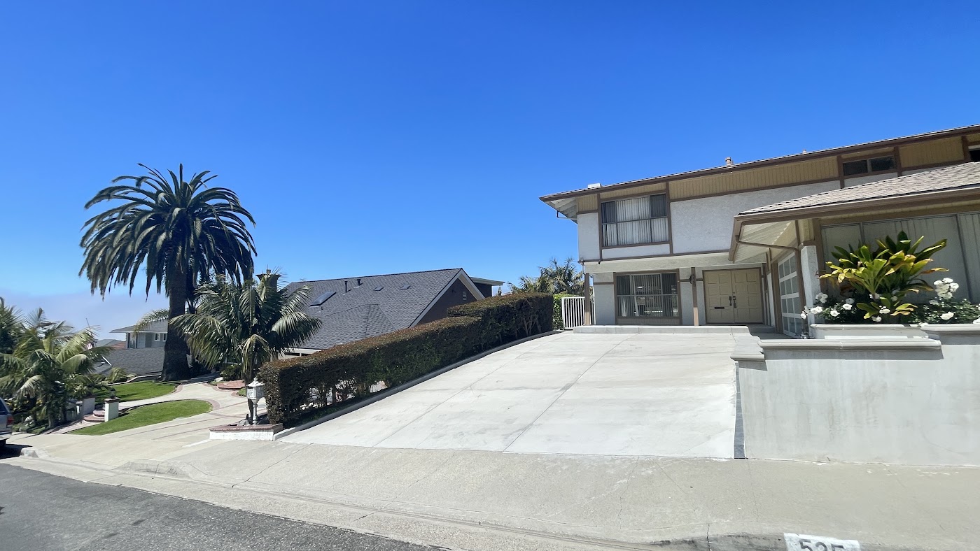 翻新前：525 E Avenida San Juan, San Clemente, CA，照片 03