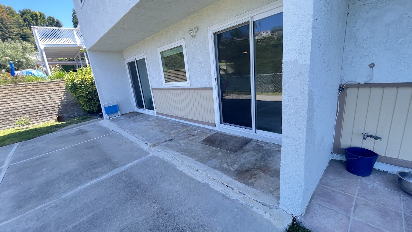 翻新前：525 E Avenida San Juan, San Clemente, CA，照片 11