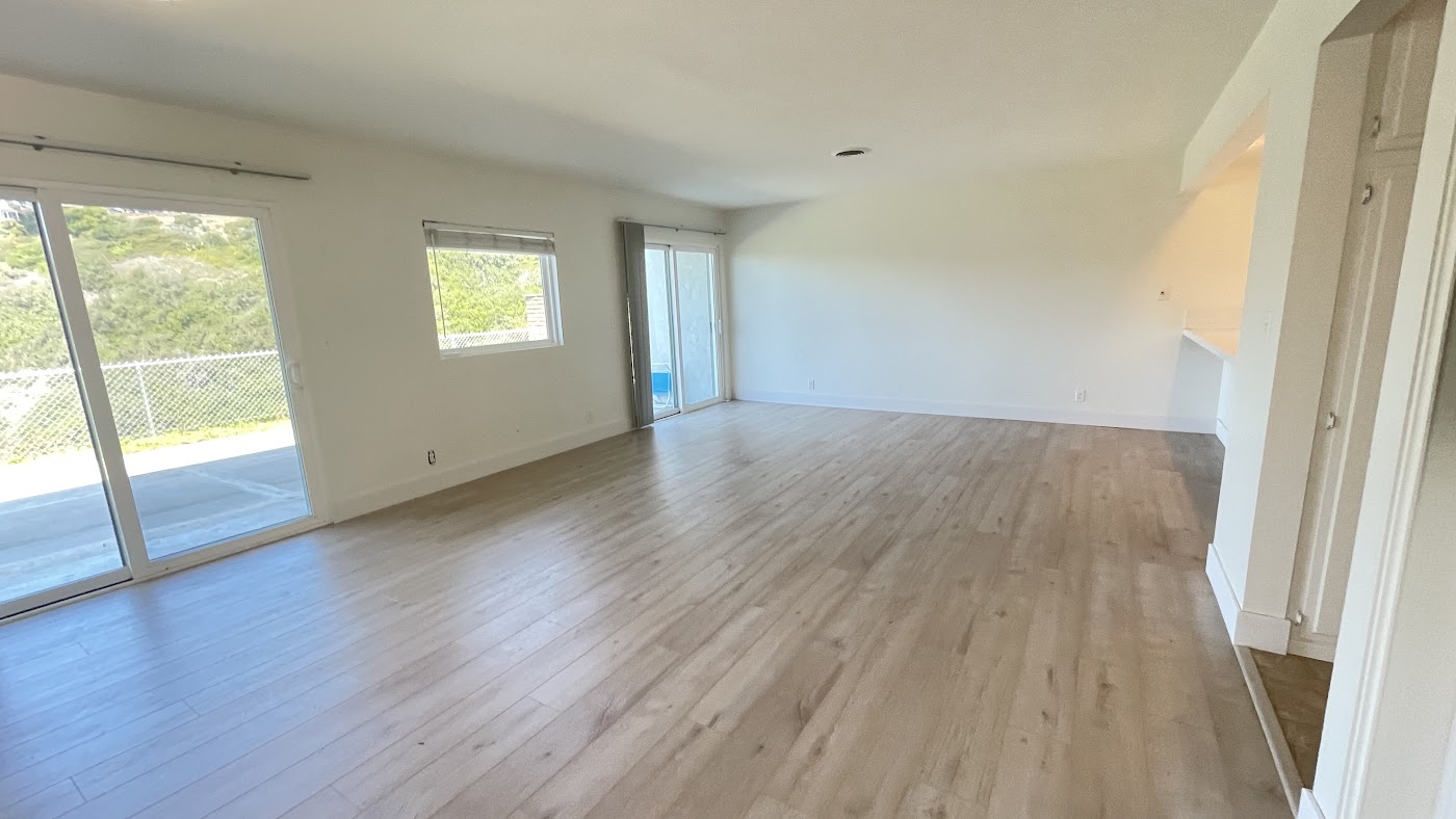 翻新前：525 E Avenida San Juan, San Clemente, CA，照片 22