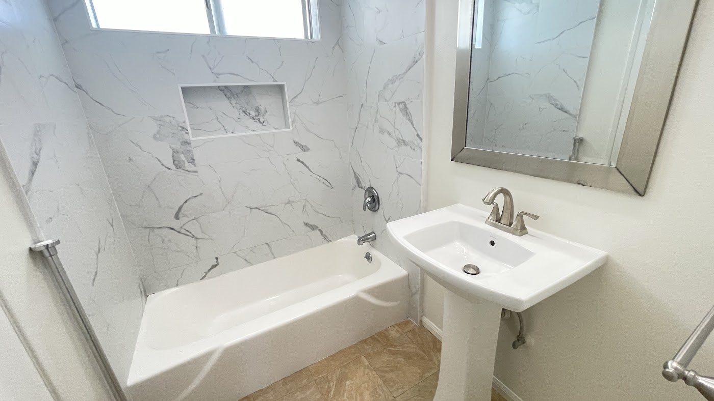翻新前：525 E Avenida San Juan, San Clemente, CA，照片 31