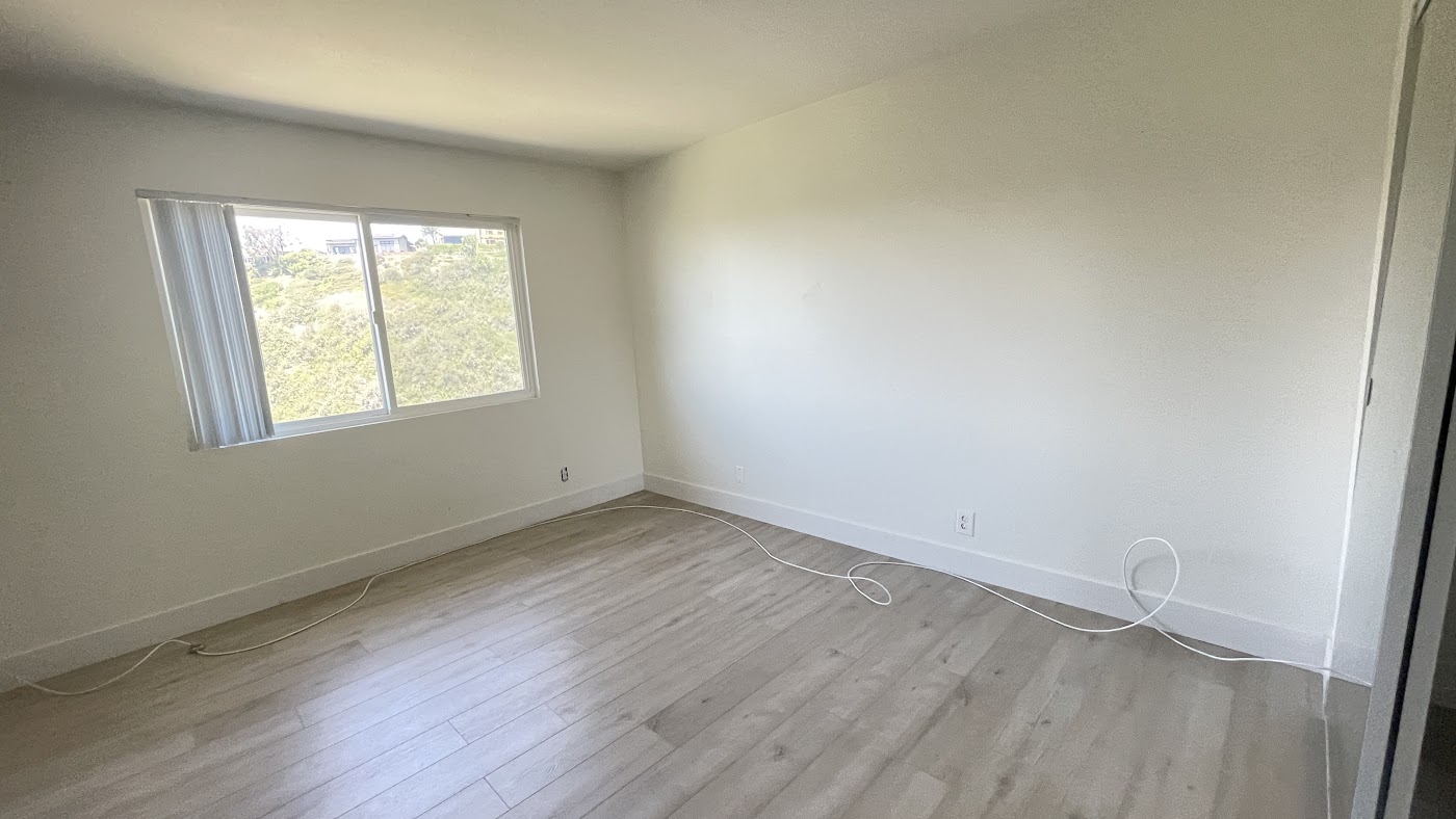 翻新前：525 E Avenida San Juan, San Clemente, CA，照片 35